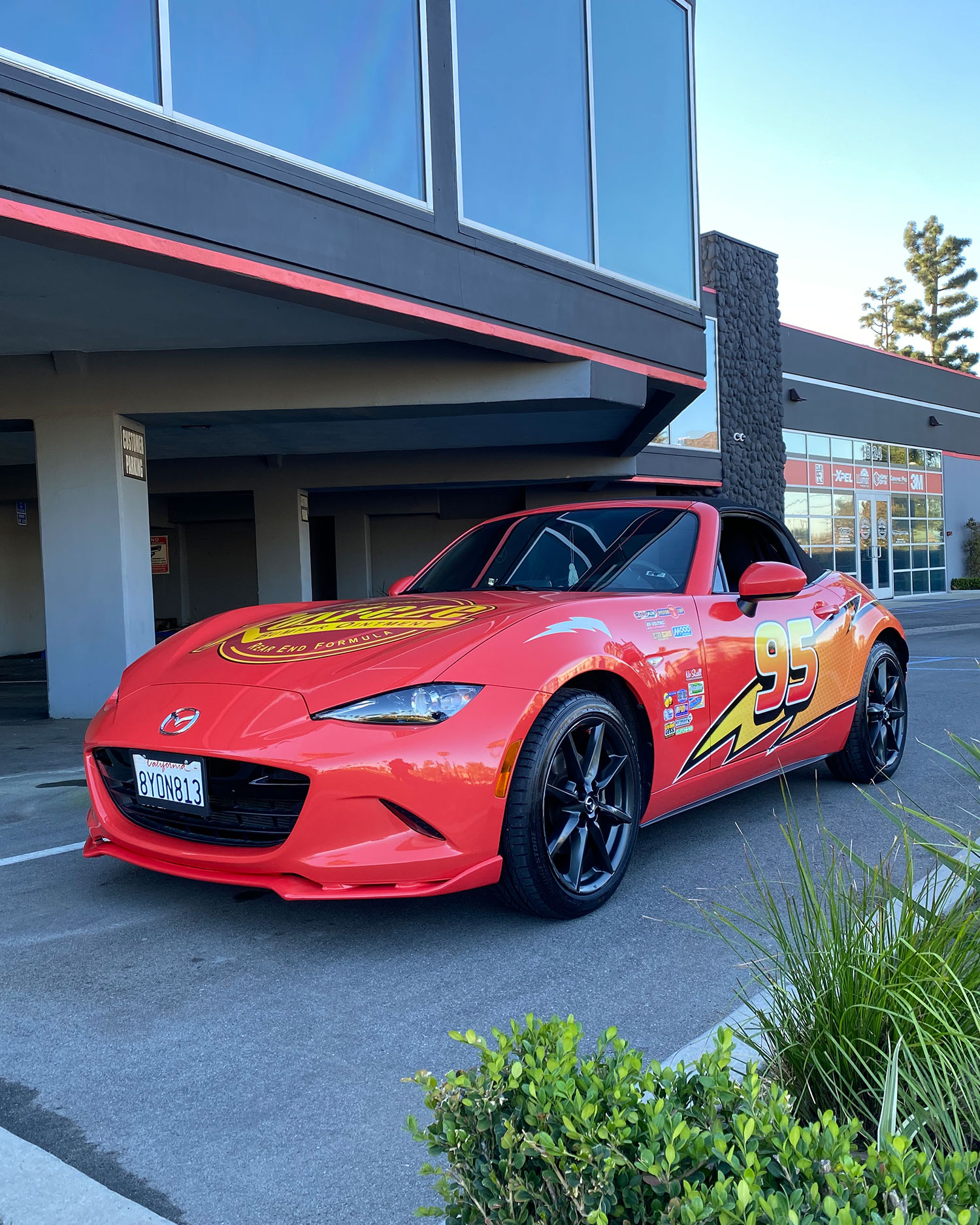 Mazda Miata Lightning McQueen Cars Livery