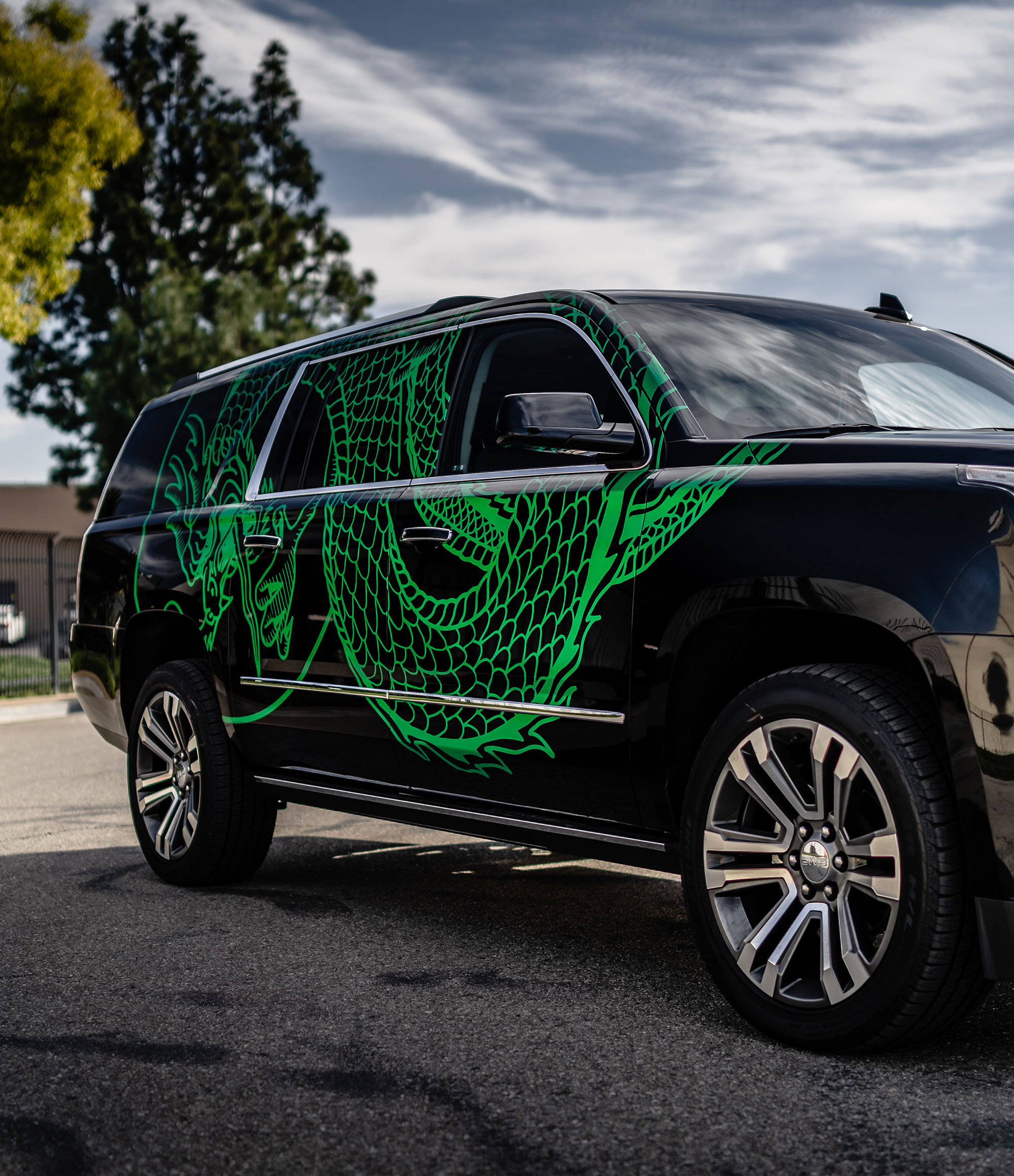 GMC Denali Vietraw Tyga Dragon Wrap