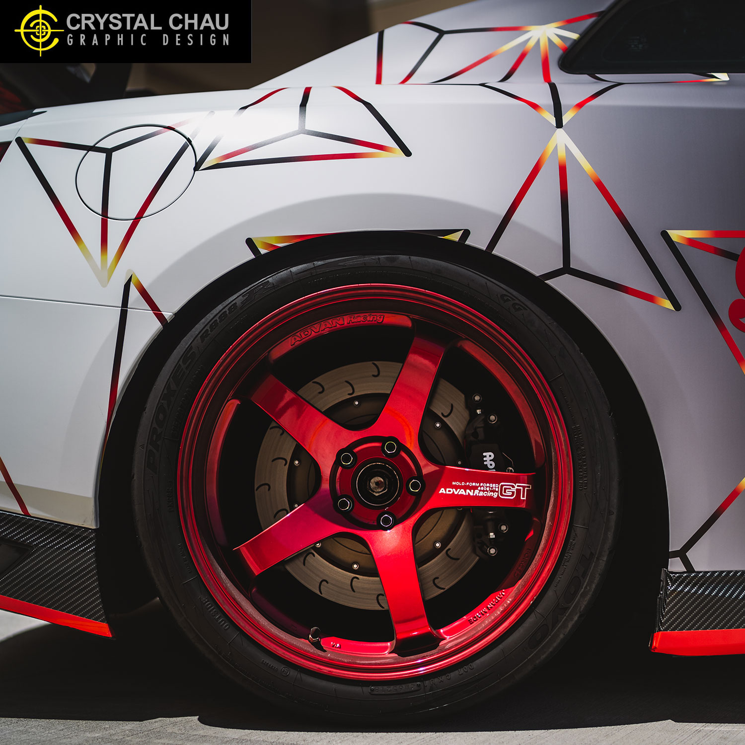 Nissan GTR Triangles Gradient